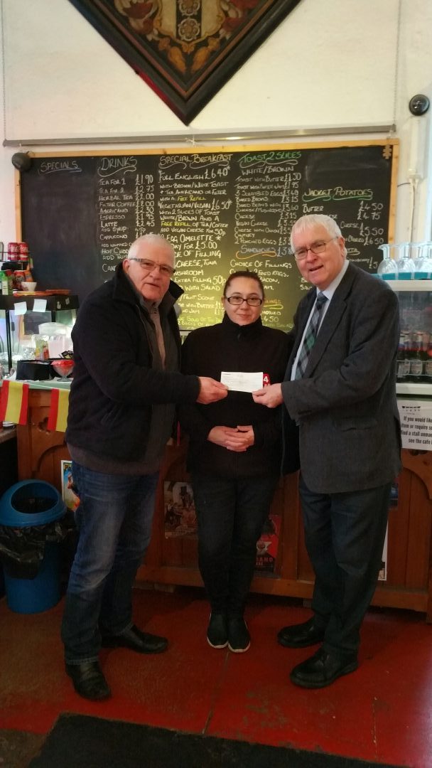 Sir Bob Russell presents cheque for £230